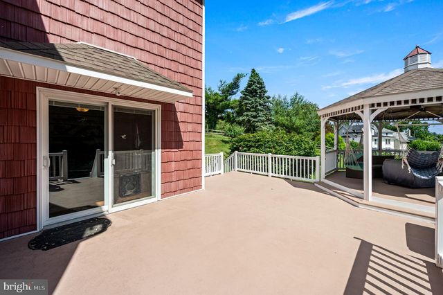 15 SCOTT LN, Brookhaven, PA 19015