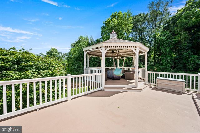 15 SCOTT LN, Brookhaven, PA 19015