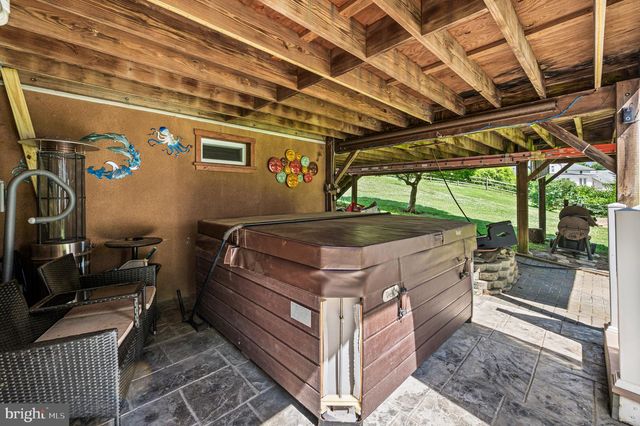 15 SCOTT LN, Brookhaven, PA 19015