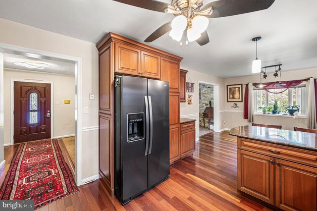 15 SCOTT LN, Brookhaven, PA 19015