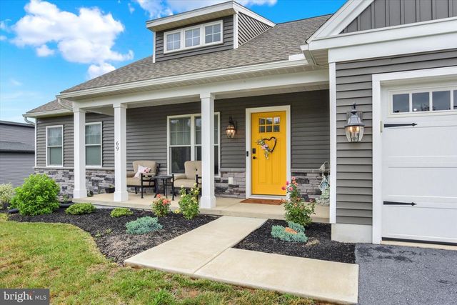 69 CLOVER DR, Myerstown, PA 17067