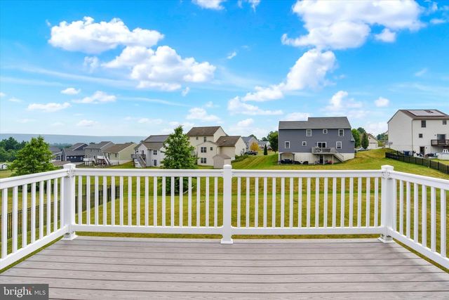 69 CLOVER DR, Myerstown, PA 17067