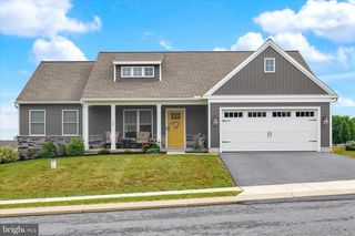 69 CLOVER DR, Myerstown, PA 17067