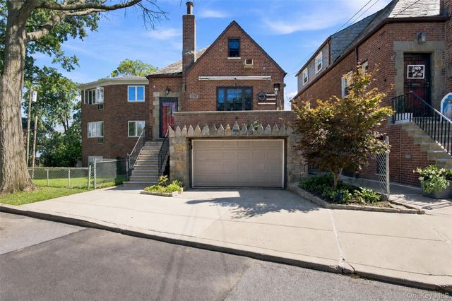 1176 Lydig Avenue, Bronx, NY 10461