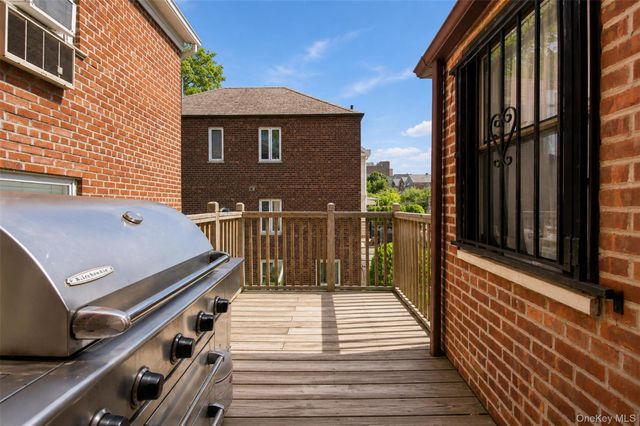 1176 Lydig Avenue, Bronx, NY 10461