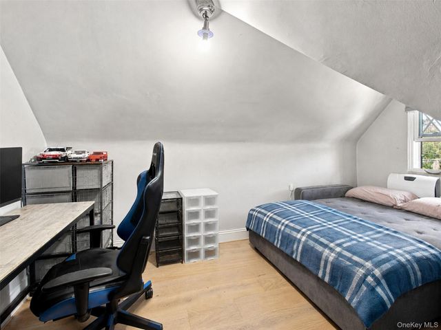 1176 Lydig Avenue, Bronx, NY 10461