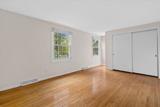 10606 Robinwood COURT, Cedarburg, WI 53012