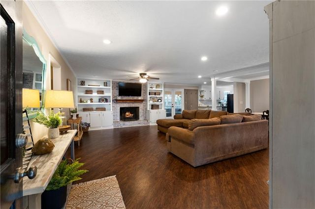 20 Wesley SE Trace, Cartersville, GA 30120