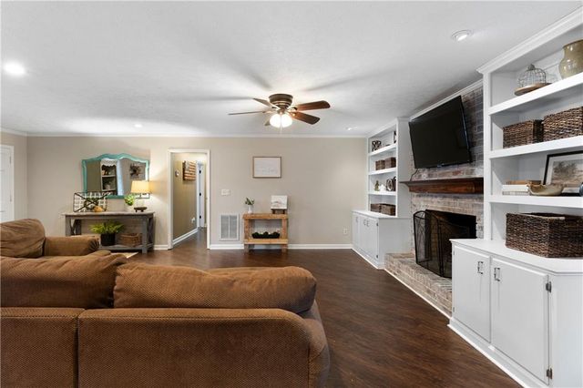 20 Wesley SE Trace, Cartersville, GA 30120