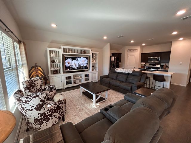 1304 Briar Hill Drive, Denton, TX 76207