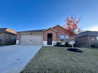 1304 Briar Hill Drive, Denton, TX 76207