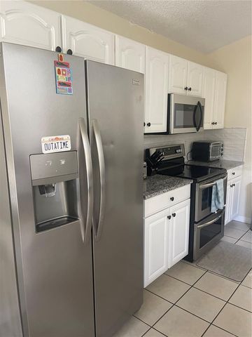 1336 CASTERTON CIRCLE, Davenport, FL 33897