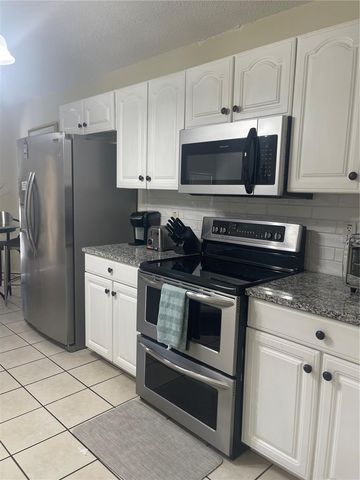 1336 CASTERTON CIRCLE, Davenport, FL 33897