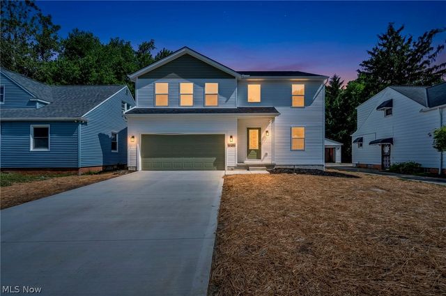 16801 Raymond Street, Maple Heights, OH 44137