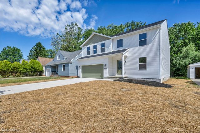 16801 Raymond Street, Maple Heights, OH 44137