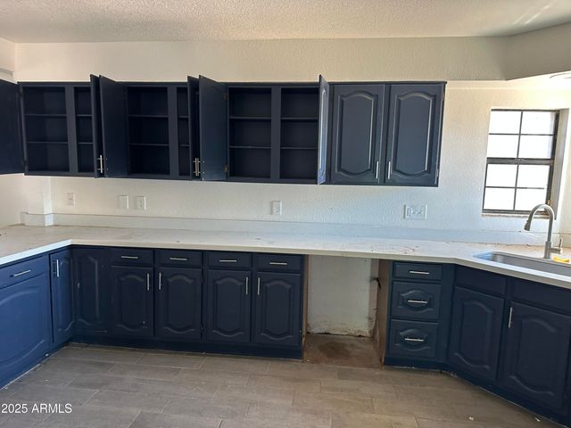 121 N BROWN Avenue, Casa Grande, AZ 85122