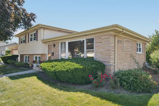 8157 N ROOT Court, Niles, IL 60714