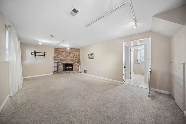 8157 N ROOT Court, Niles, IL 60714