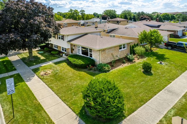 8157 N ROOT Court, Niles, IL 60714