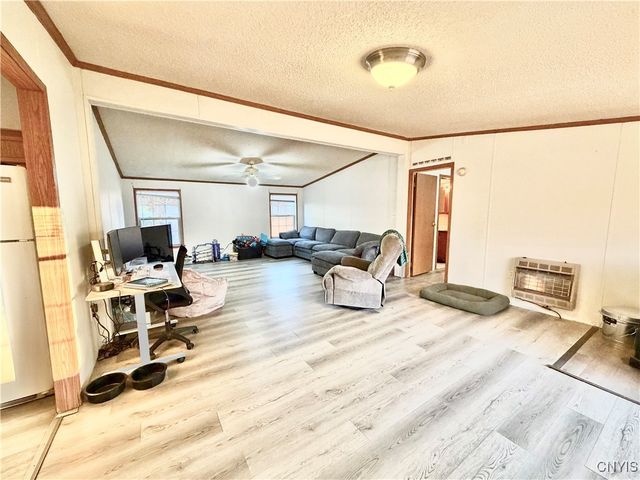 1572 County Route 6, Volney, NY 13069