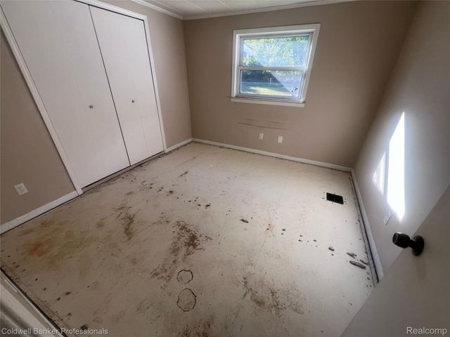 904 Rowland Road, Leonard Village, MI 48367