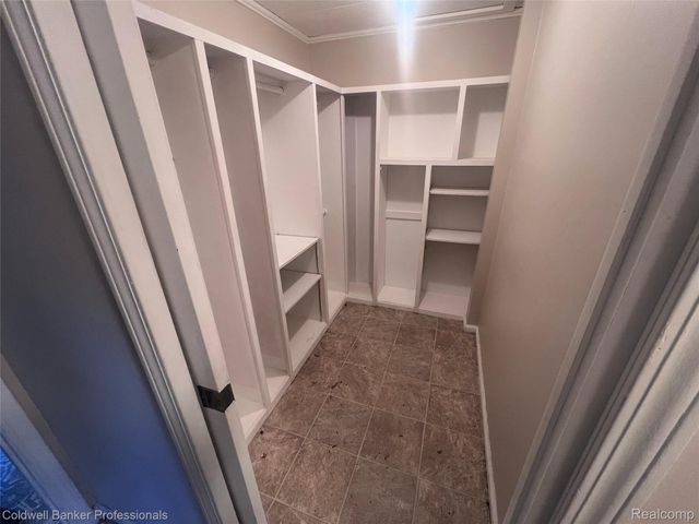 904 Rowland Road, Leonard Village, MI 48367
