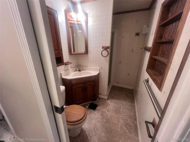 904 Rowland Road, Leonard Village, MI 48367