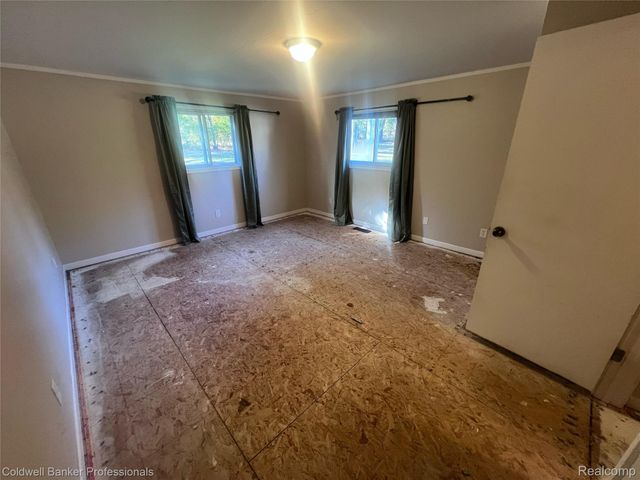 904 Rowland Road, Leonard Village, MI 48367