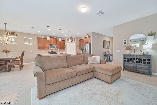 3273 Apple Blossom DR, Alva, FL 33920