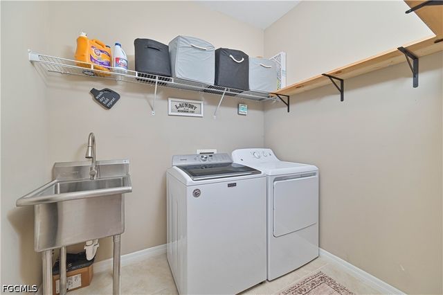 3273 Apple Blossom DR, Alva, FL 33920