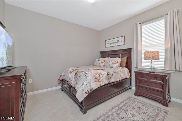 3273 Apple Blossom DR, Alva, FL 33920