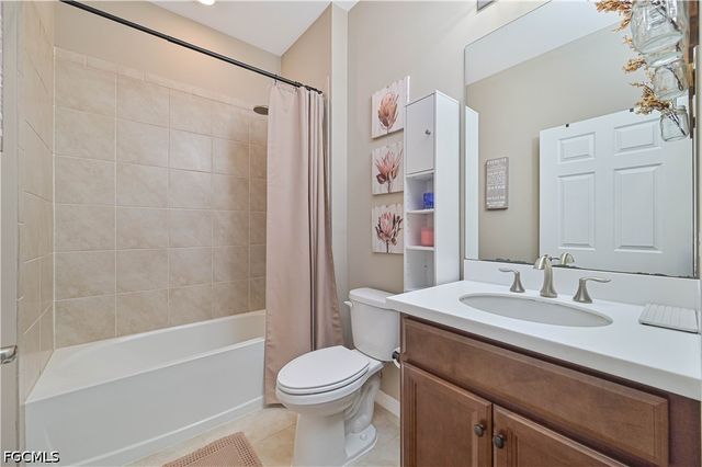 3273 Apple Blossom DR, Alva, FL 33920