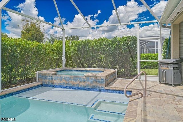 3273 Apple Blossom DR, Alva, FL 33920