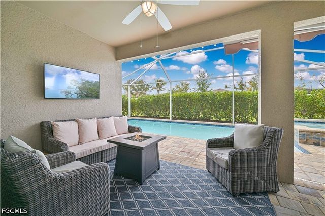 3273 Apple Blossom DR, Alva, FL 33920