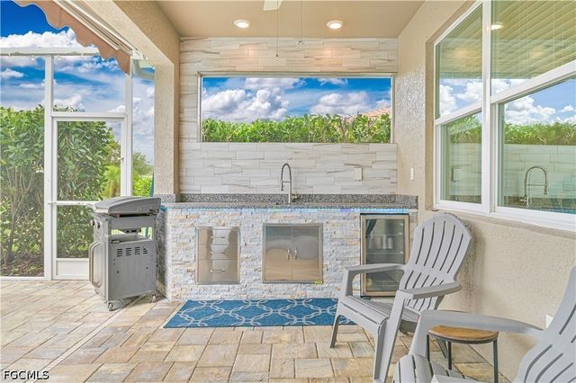 3273 Apple Blossom DR, Alva, FL 33920