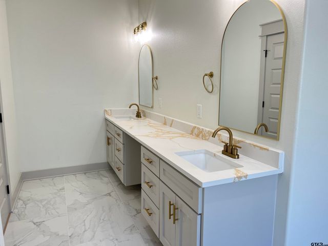 242 Sides, Bullard, TX 75757