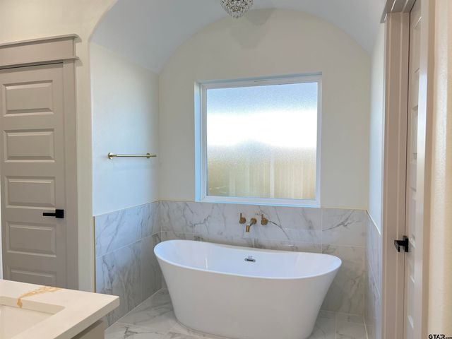 242 Sides, Bullard, TX 75757