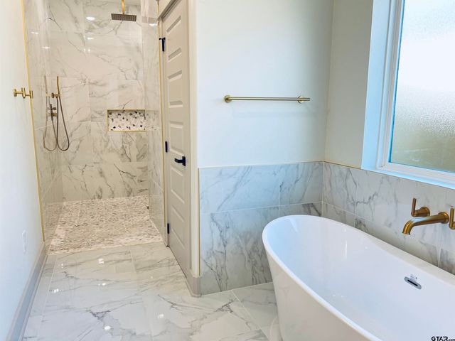 242 Sides, Bullard, TX 75757