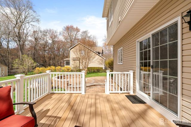 17 Dogwood Lane, Hamilton, NJ 08690