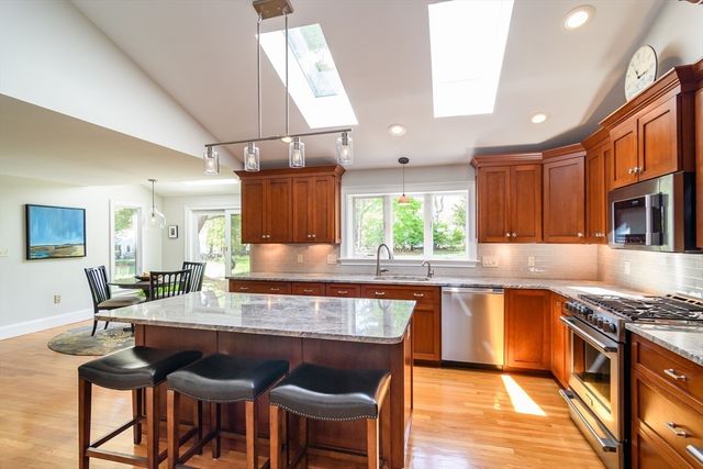 17 Lancaster Drive, Westwood, MA 02090