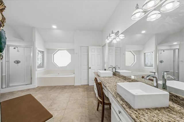 209 Bora Bora Drive, Tiki Island, TX 77554