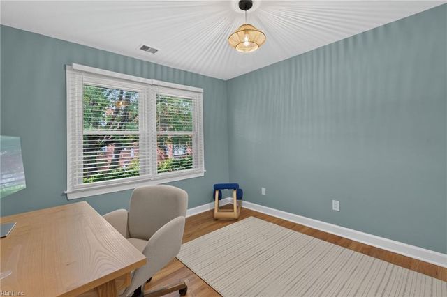 1114 Colonial AVE, Norfolk, VA 23507