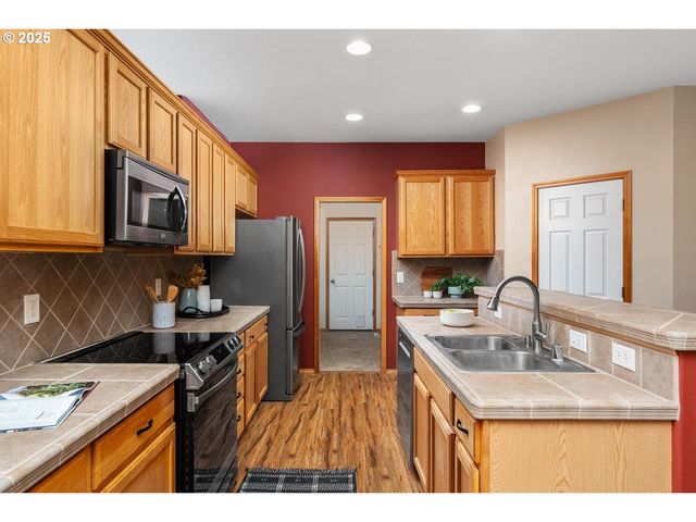 17802 Se 16TH St, Vancouver, WA 98683