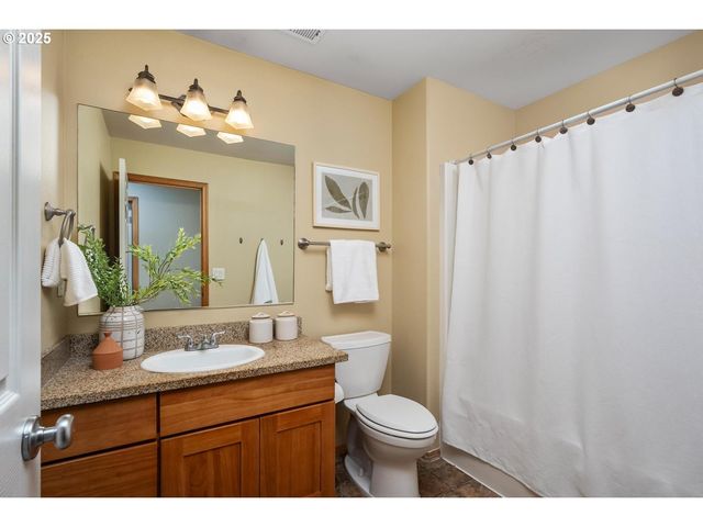 17802 Se 16TH St, Vancouver, WA 98683