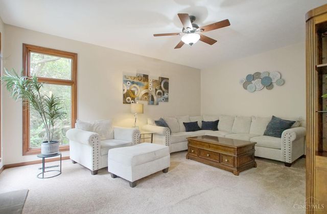 1 Pendle Point, Miamisburg, OH 45342