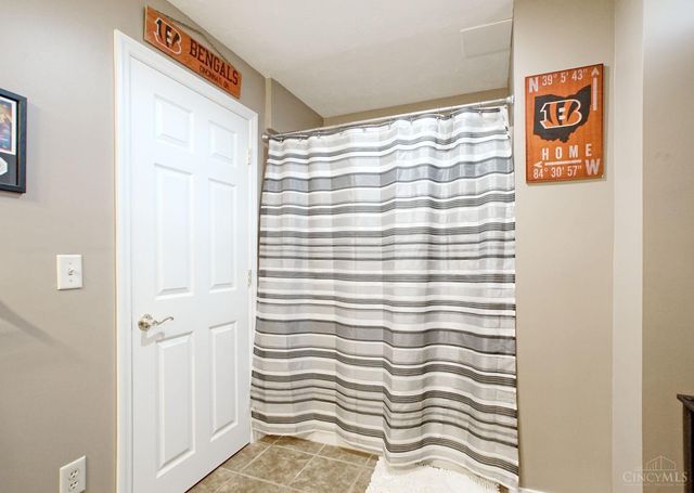 1 Pendle Point, Miamisburg, OH 45342