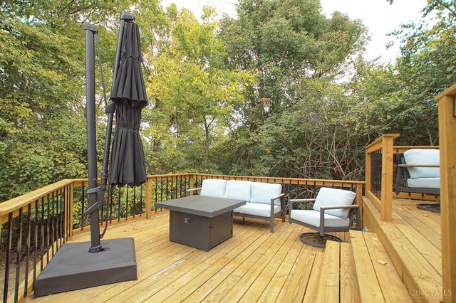 1 Pendle Point, Miamisburg, OH 45342