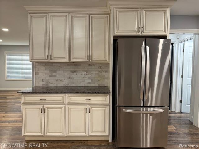 3740 Merrimac Drive, Sterling Heights, MI 48310