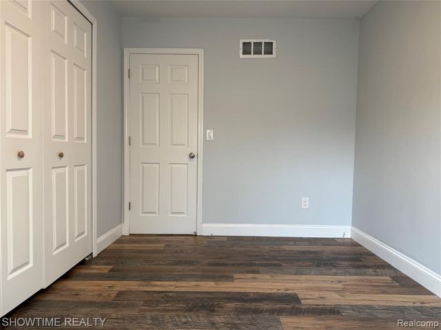 3740 Merrimac Drive, Sterling Heights, MI 48310