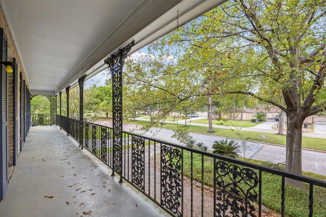 10507 Cypresswood Drive, Houston, TX 77070